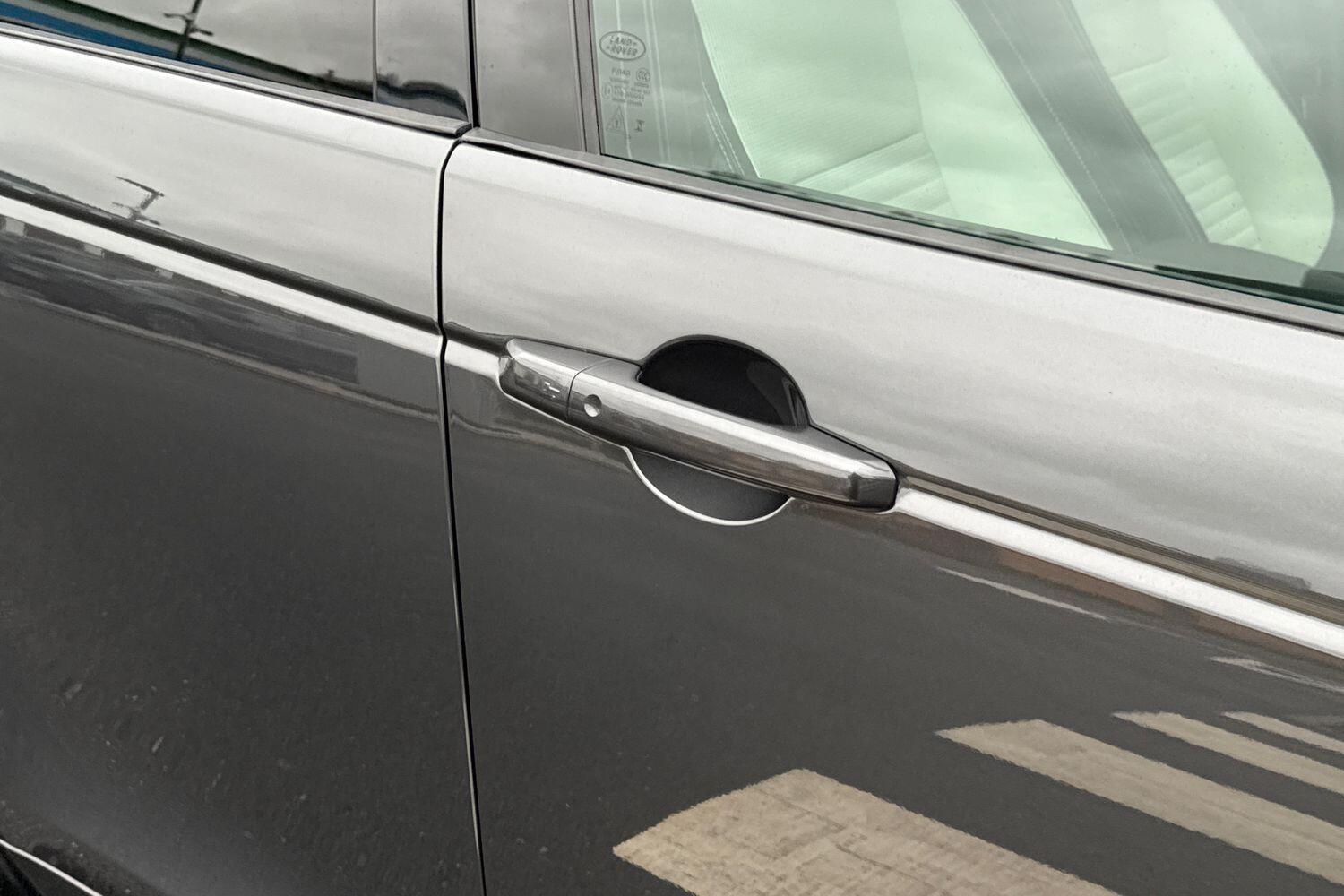 Used Land Rover Discovery Sport for sale - 76512636: Photo 31