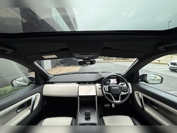 Used Land Rover Discovery Sport 2024 for sale - 76512636: Photo