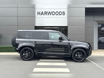 Used Land Rover Defender 110 2022 for sale - 75279345: Photo