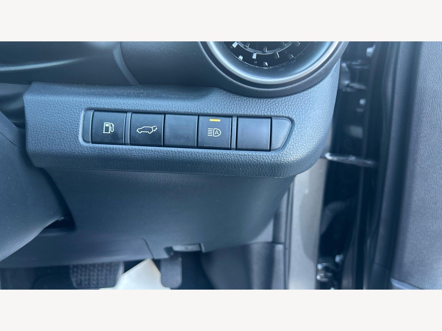 Used Toyota C-HR for sale - 77672047: Photo 27