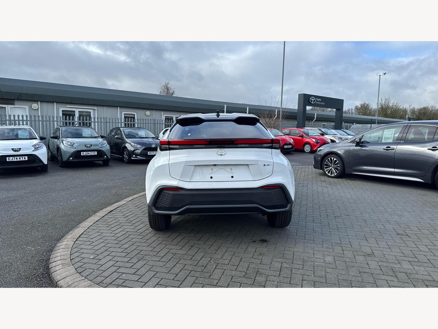 Used Toyota C-HR for sale - 77598673: Photo 21