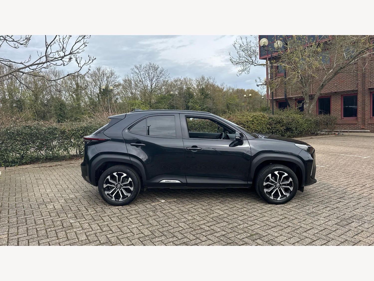 Used Toyota Yaris Cross 2024 for sale - 78085757: Photo 18