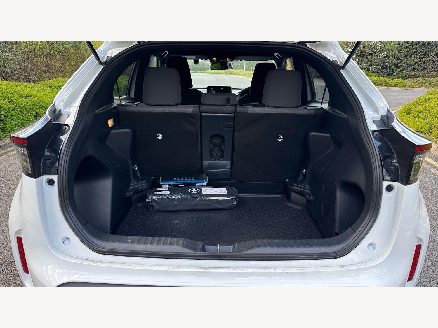 Used Toyota Yaris Cross 2024 for sale - 78073112: Photo 16