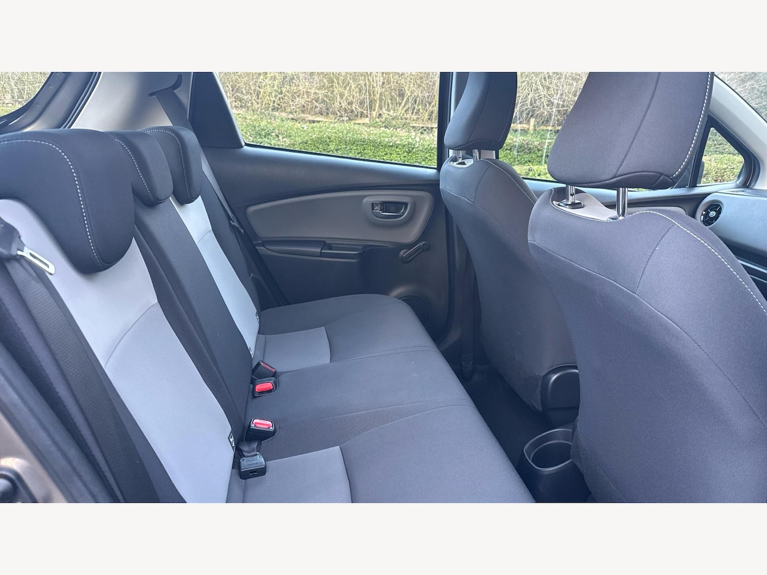 Used Toyota Yaris 2019 for sale - 77455372: Photo 14