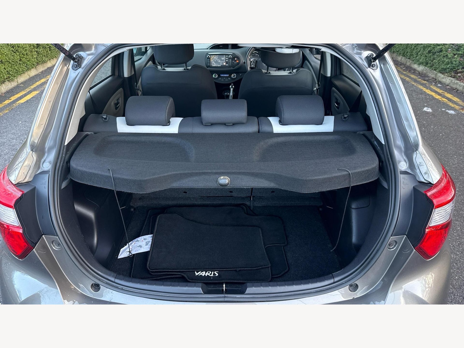 Used Toyota Yaris 2019 for sale - 77455372: Photo 16