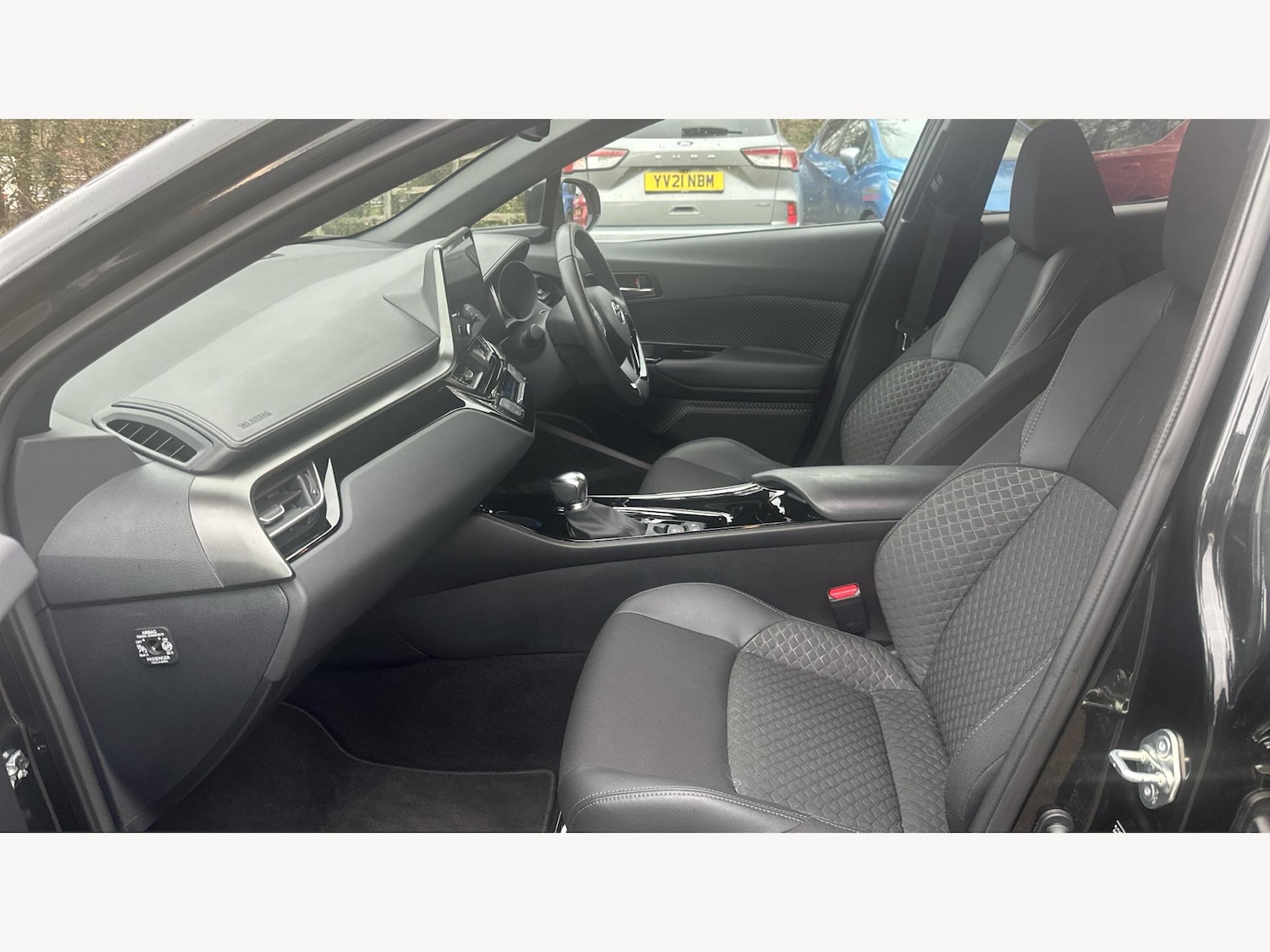 Used Toyota C-HR 2023 for sale - 77067054: Photo 12