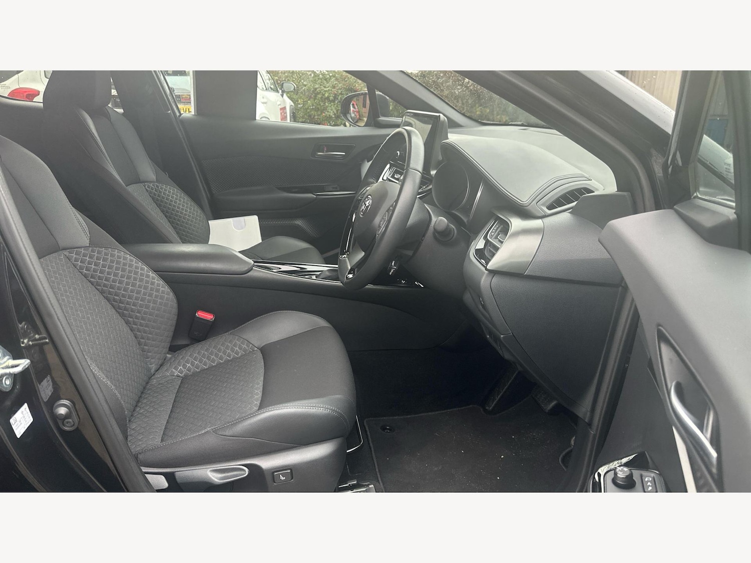 Used Toyota C-HR 2023 for sale - 77067054: Photo 13