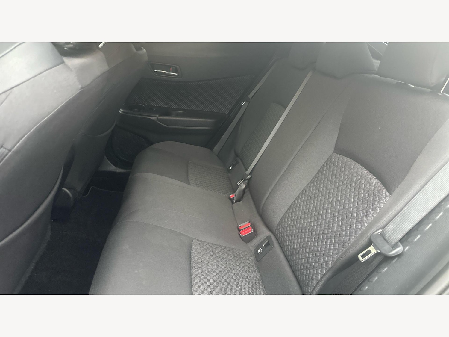 Used Toyota C-HR 2023 for sale - 77067054: Photo 15