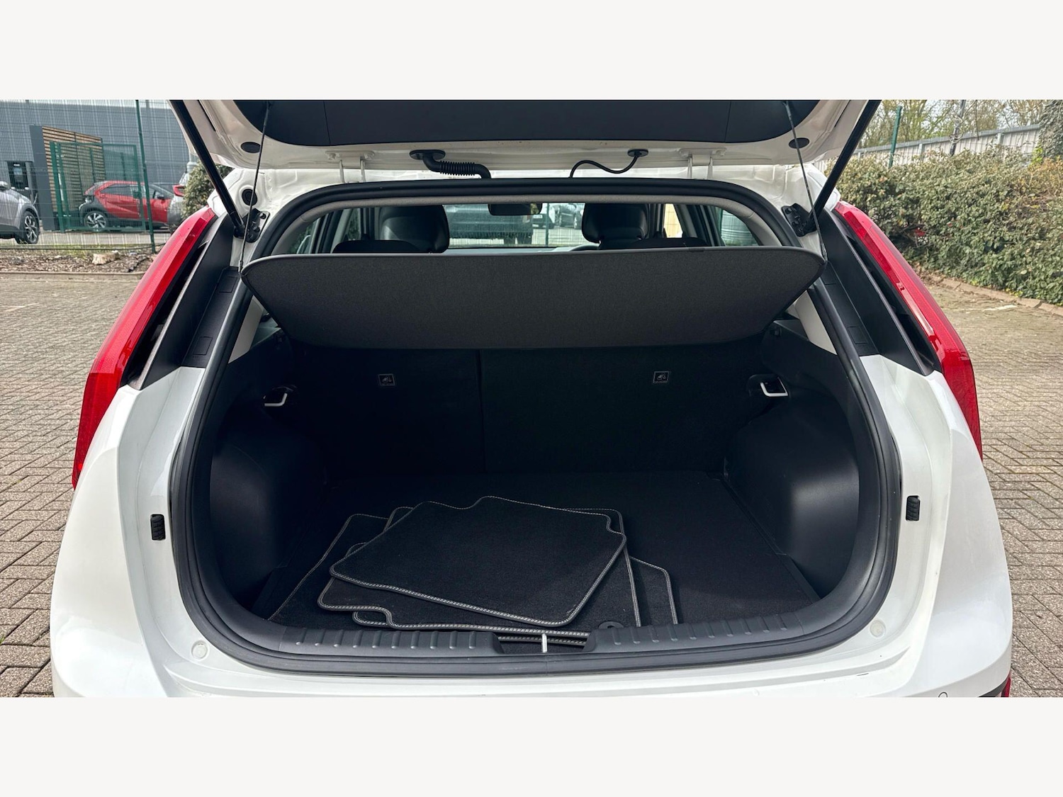 Used Kia Niro for sale - 78135487: Photo 16