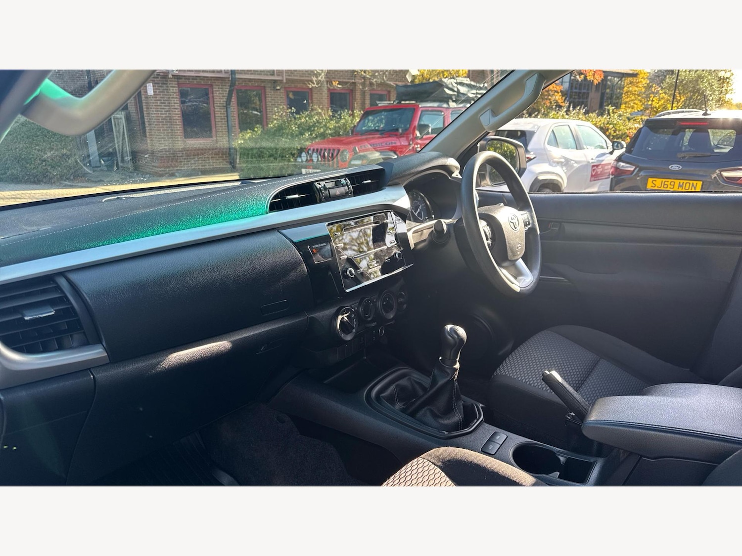 Used Toyota Hilux 2022 for sale - 77320404: Photo 12