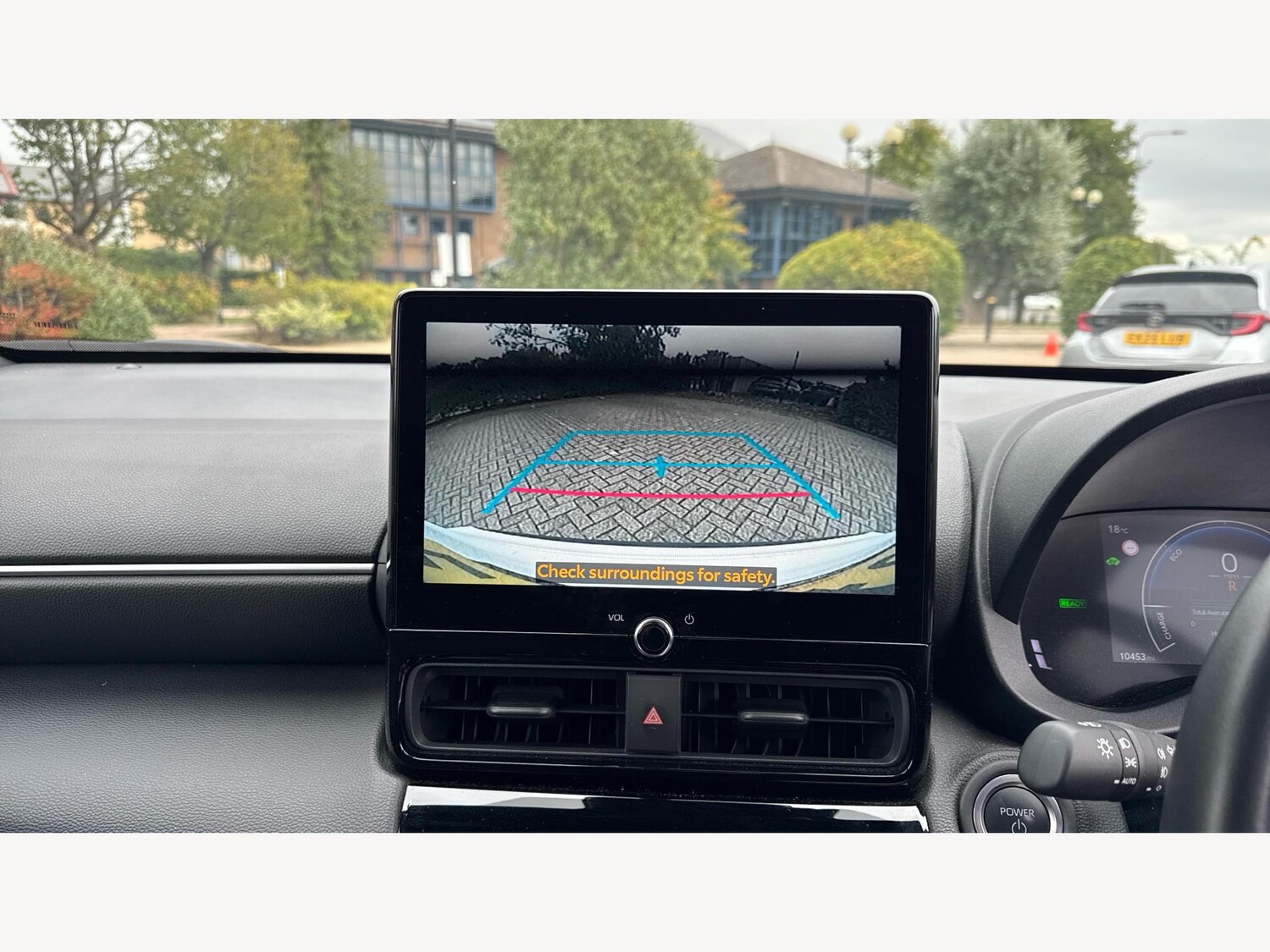 Used Toyota Yaris Cross 2024 for sale - 76408776: Photo 22