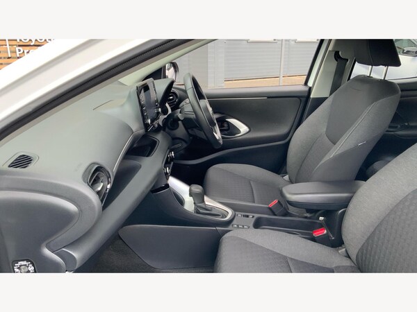 Used Toyota Yaris 2022 for sale - 76327032: Photo 12