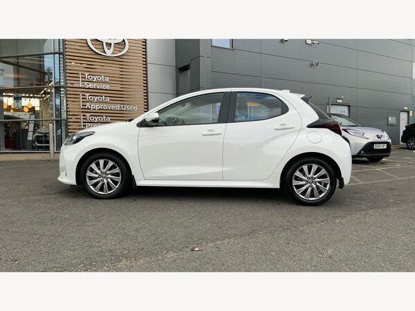 Used Toyota Yaris 2022 for sale - 76327032: Photo 19