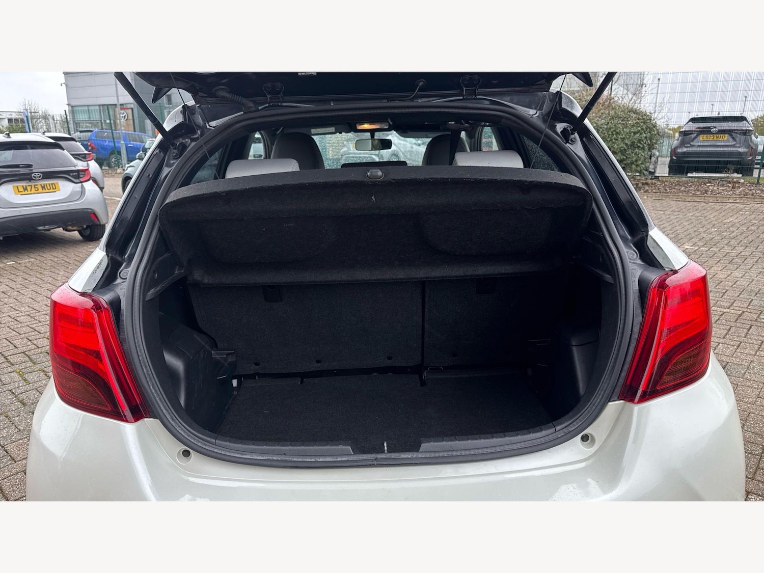 Used Toyota Yaris for sale - 78136082: Photo 16