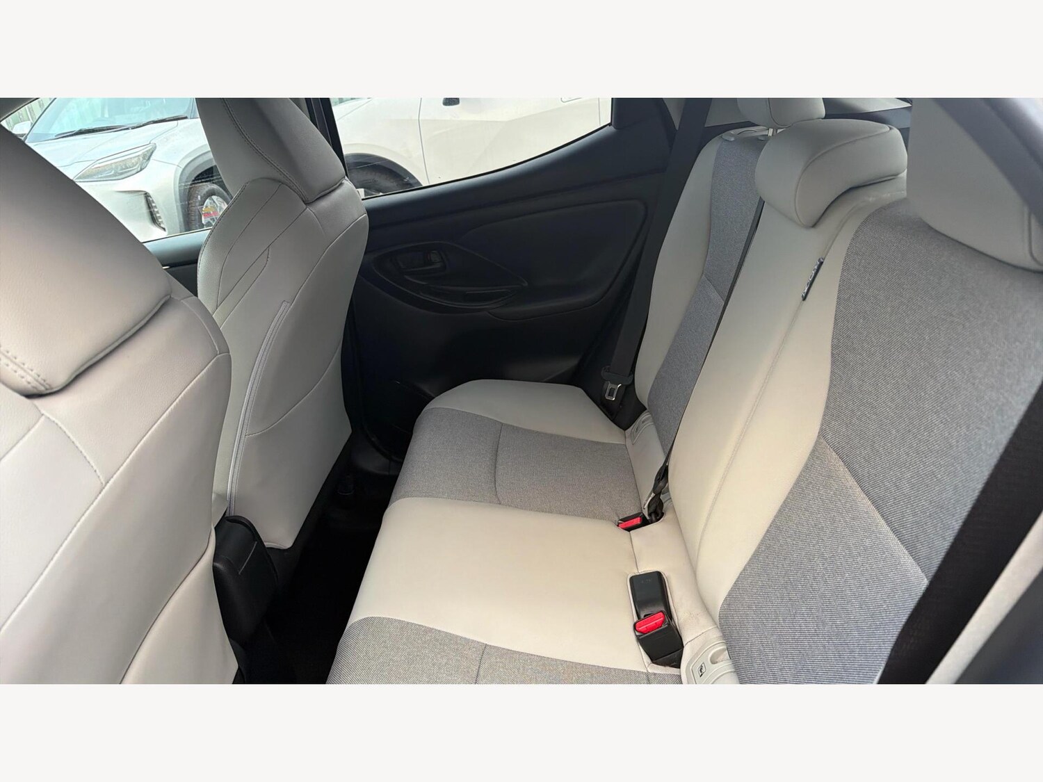 Used Toyota Yaris for sale - 77598919: Photo 15