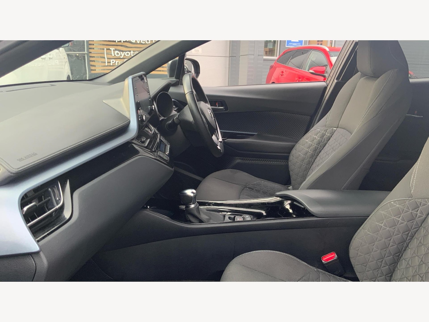 Used Toyota C-HR 2021 for sale - 76965670: Photo 12