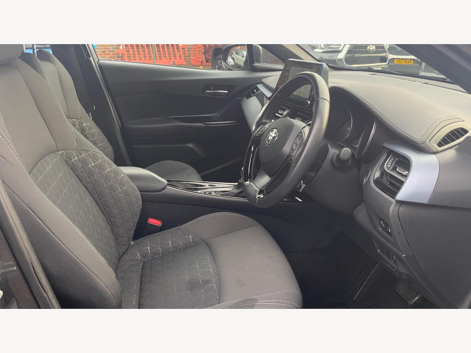 Used Toyota C-HR 2021 for sale - 76965670: Photo 13