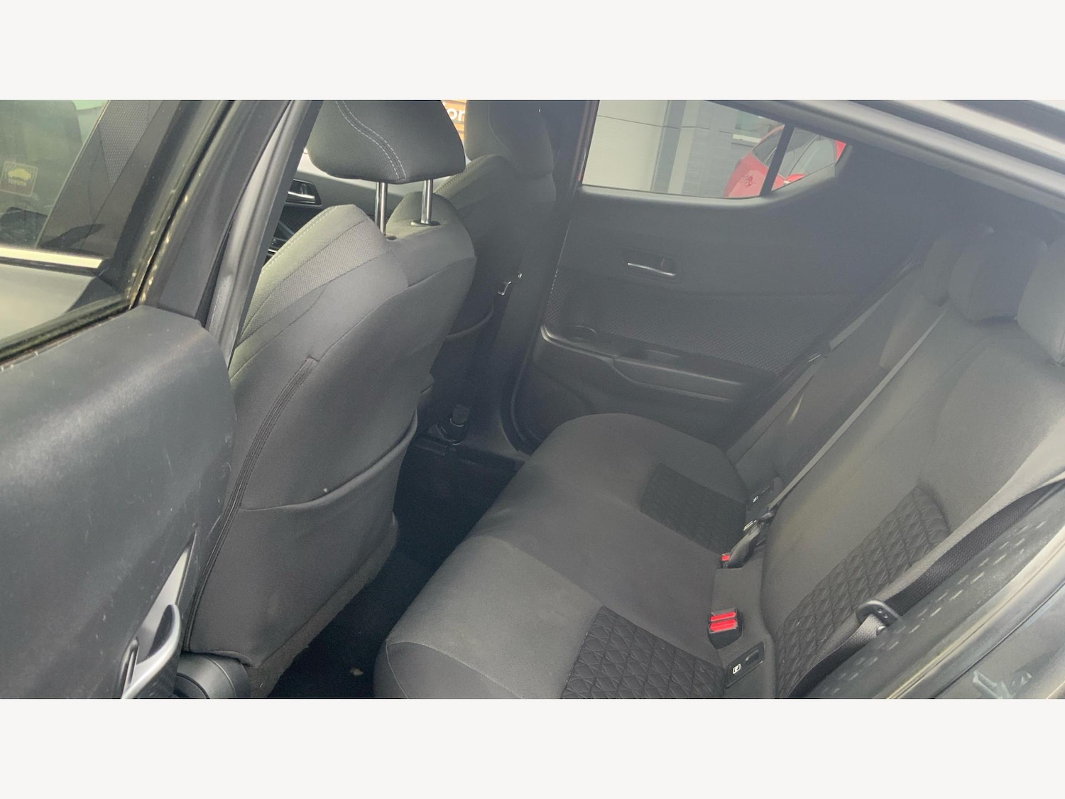 Used Toyota C-HR 2021 for sale - 76965670: Photo 15