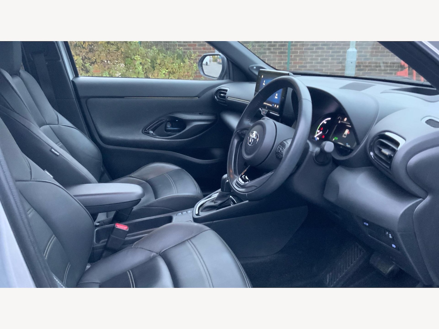 Used Toyota Yaris Cross 2022 for sale - 76743104: Photo 13