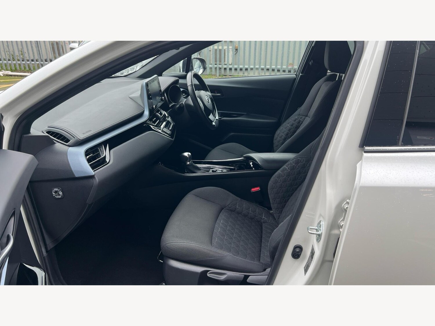 Used Toyota C-HR for sale - 77496058: Photo 12