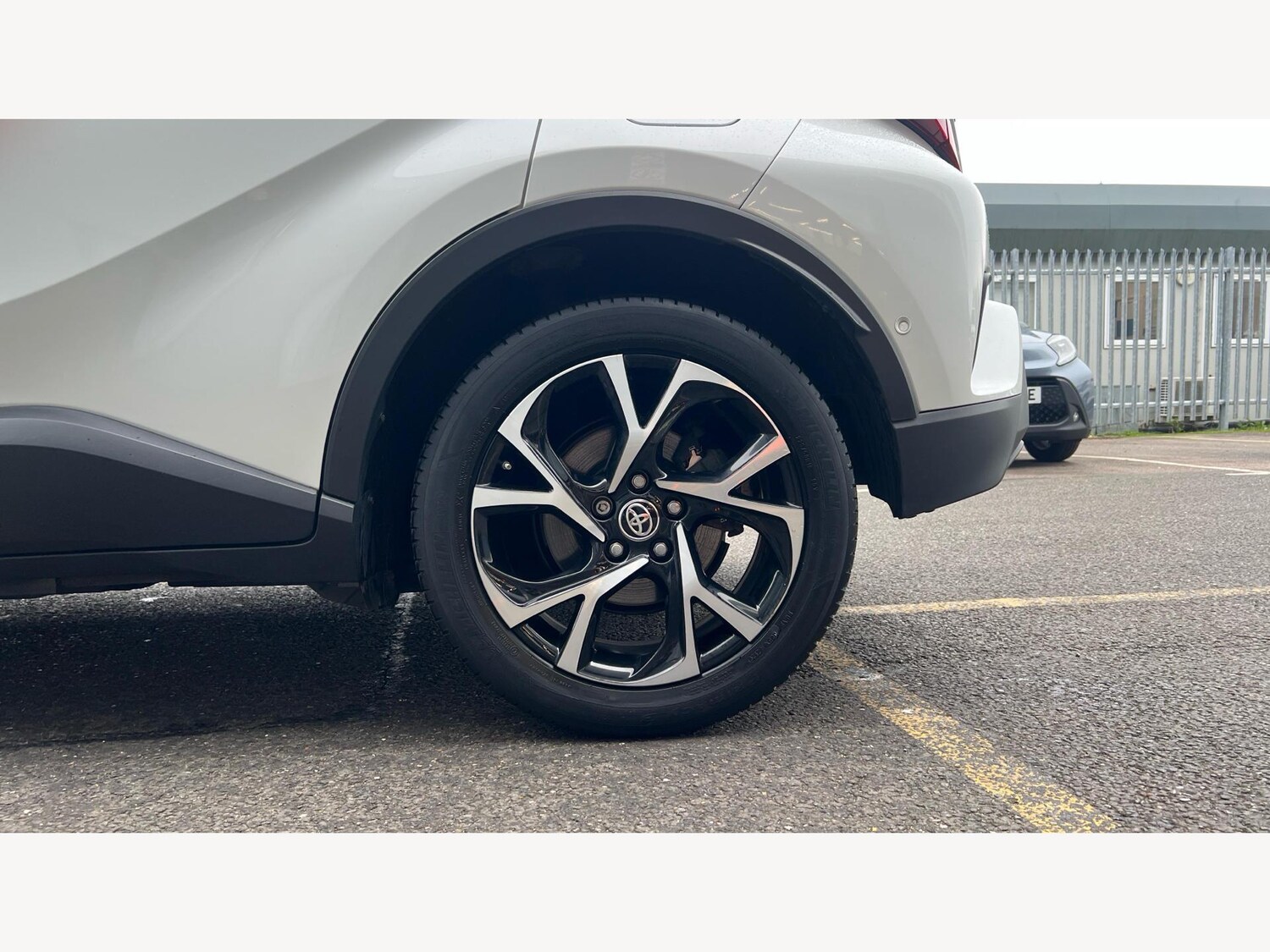 Used Toyota C-HR for sale - 77496058: Photo 20