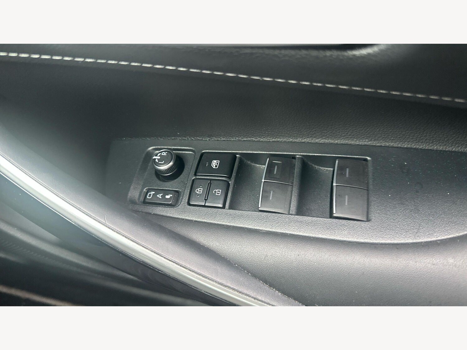 Used Toyota Corolla for sale - 77657651: Photo 26