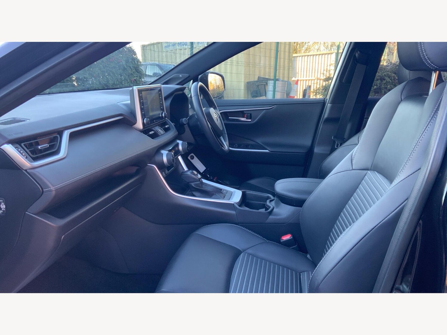 Used Toyota RAV4 for sale - 77175172: Photo 12