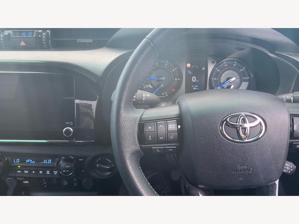 Used Toyota Hilux 2025 for sale - 76189838: Photo 10