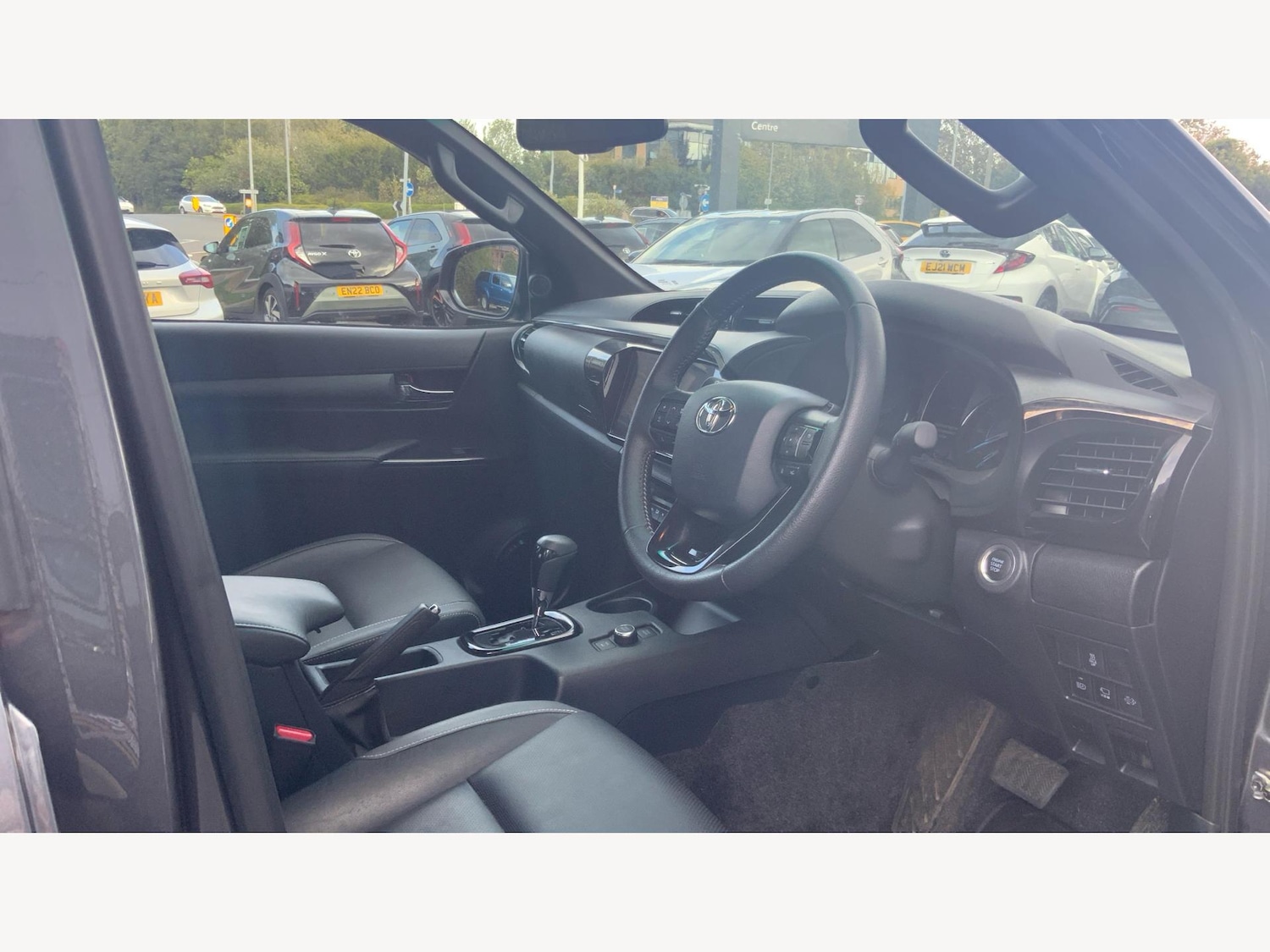 Used Toyota Hilux 2025 for sale - 76189838: Photo 13