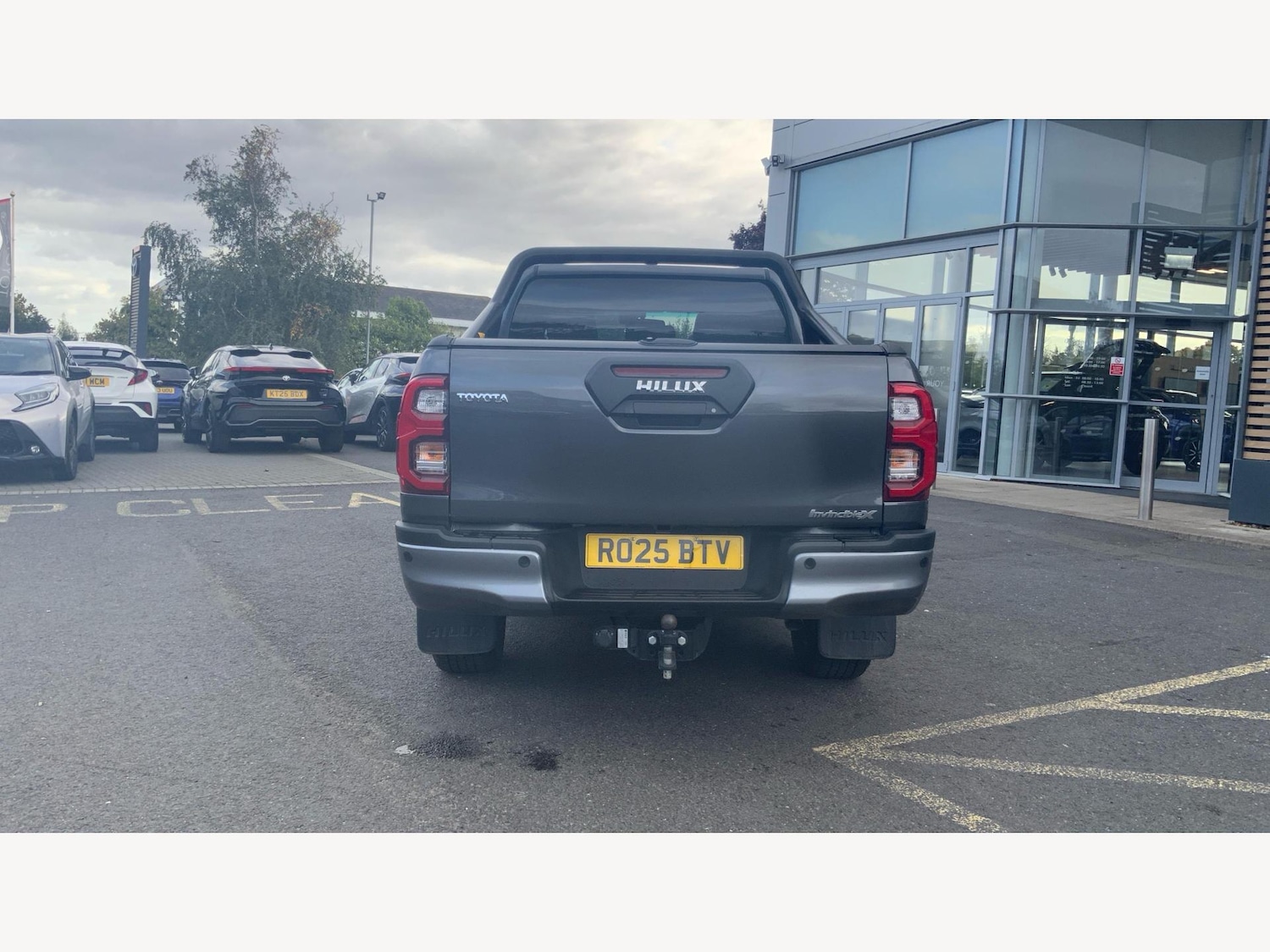 Used Toyota Hilux 2025 for sale - 76189838: Photo 21