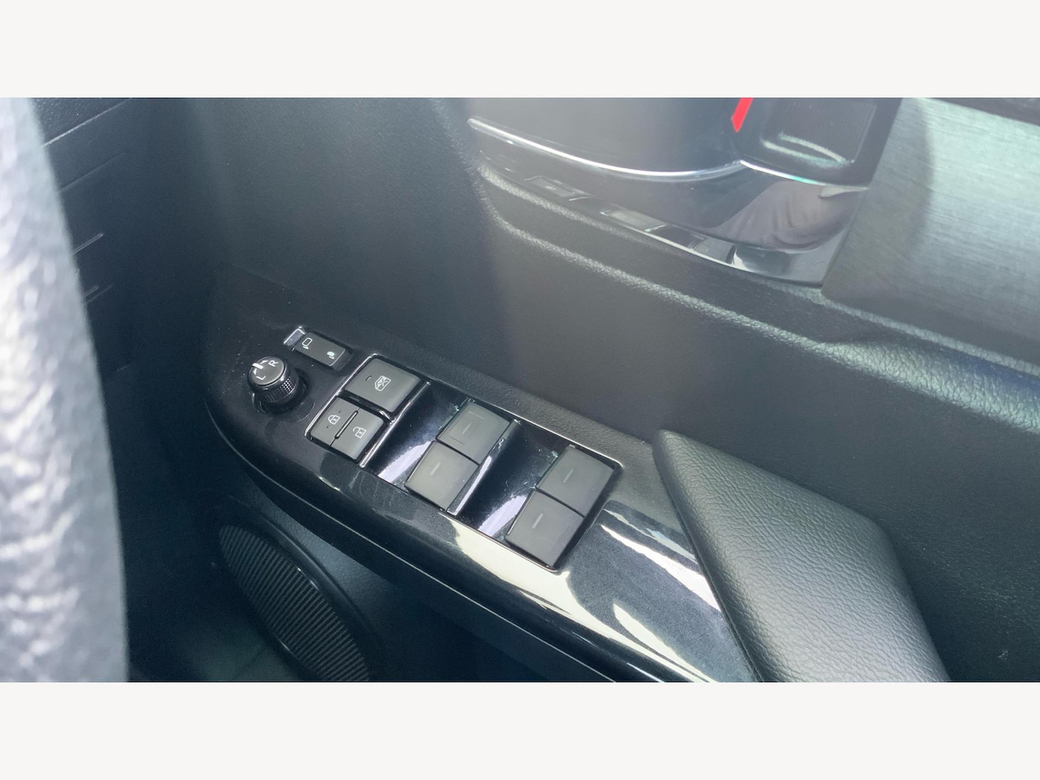 Used Toyota Hilux 2025 for sale - 76189838: Photo 24