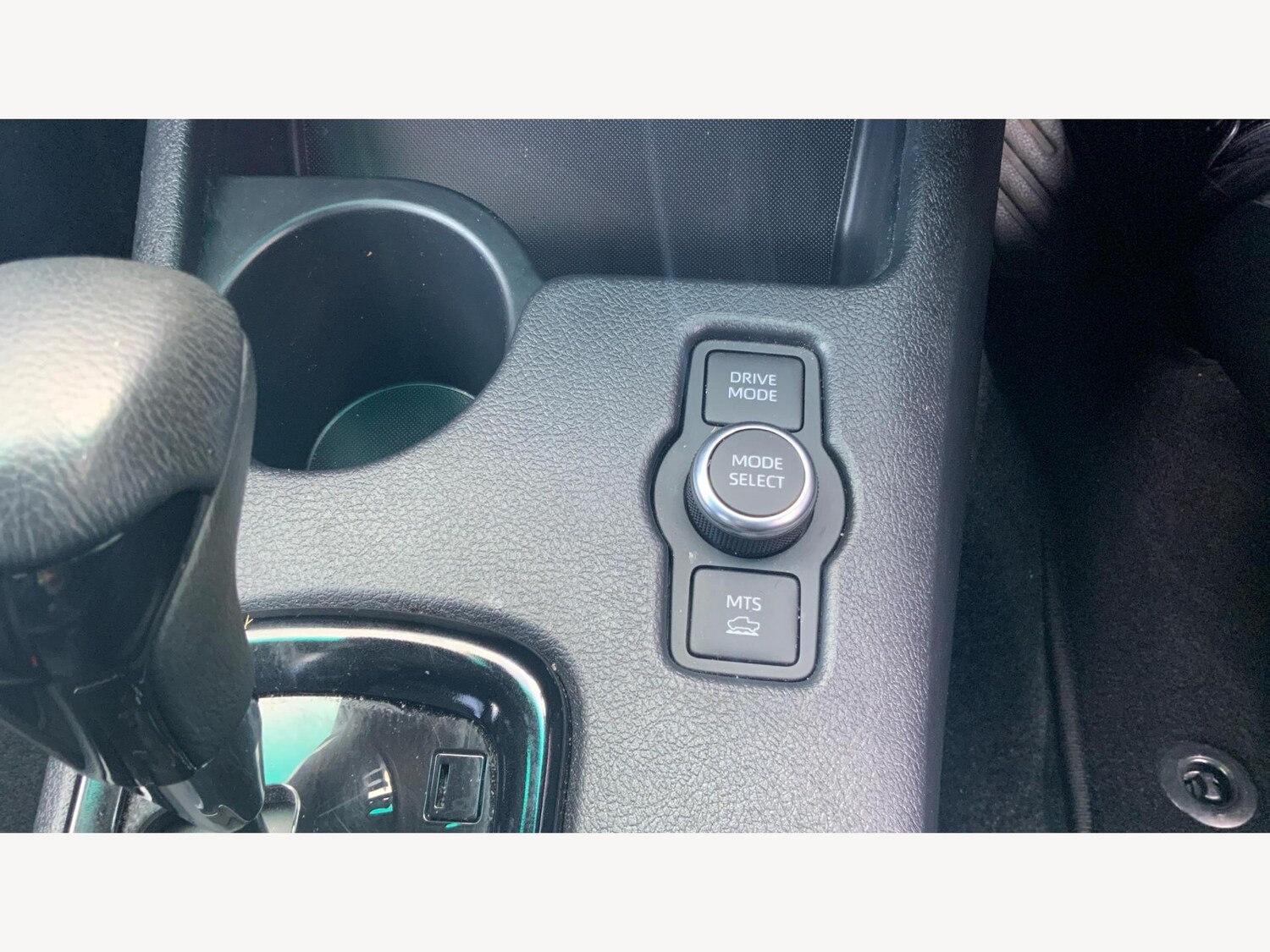 Used Toyota Hilux 2025 for sale - 76189838: Photo 28