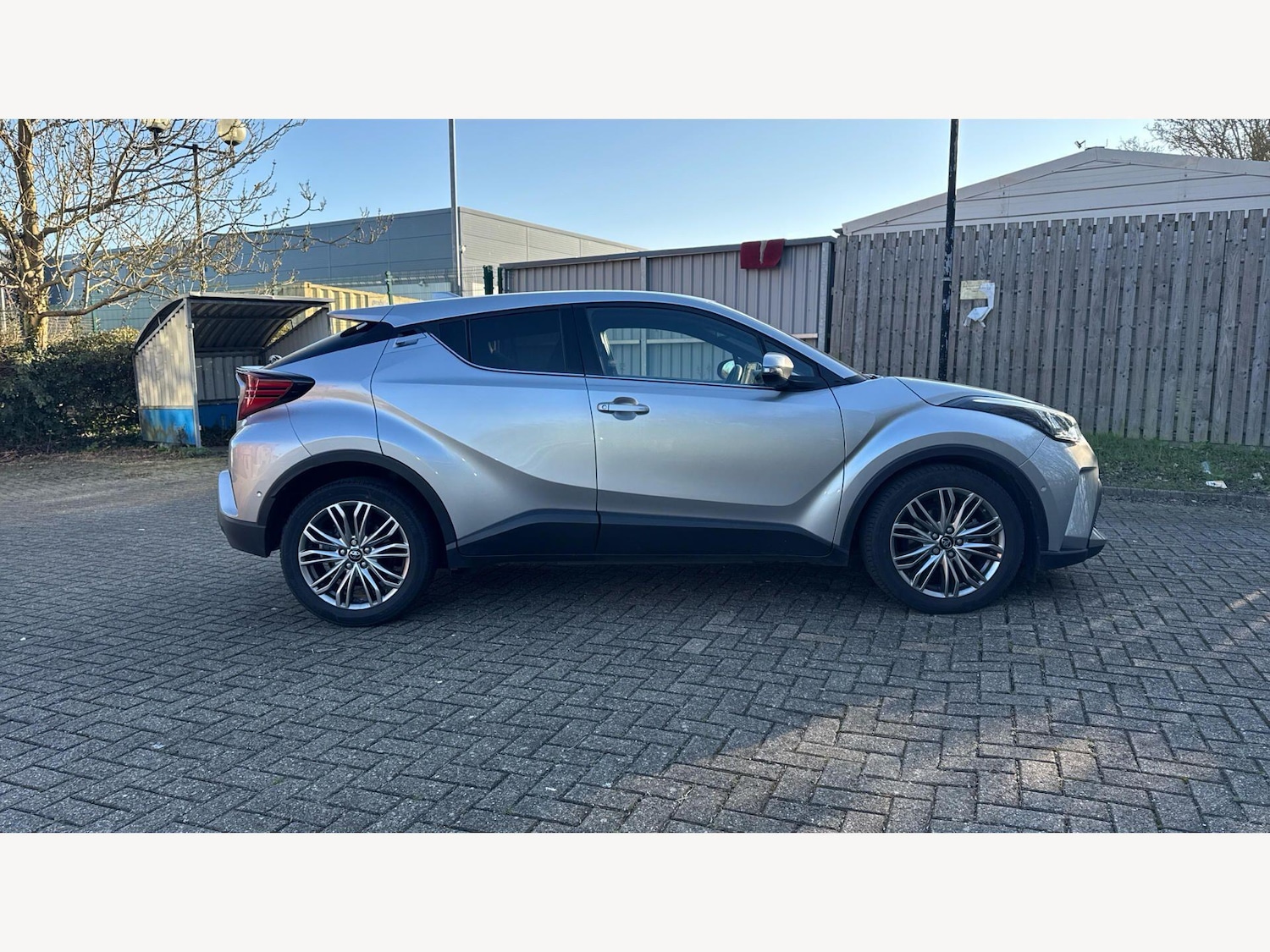 Used Toyota C-HR 2023 for sale - 77977879: Photo 18
