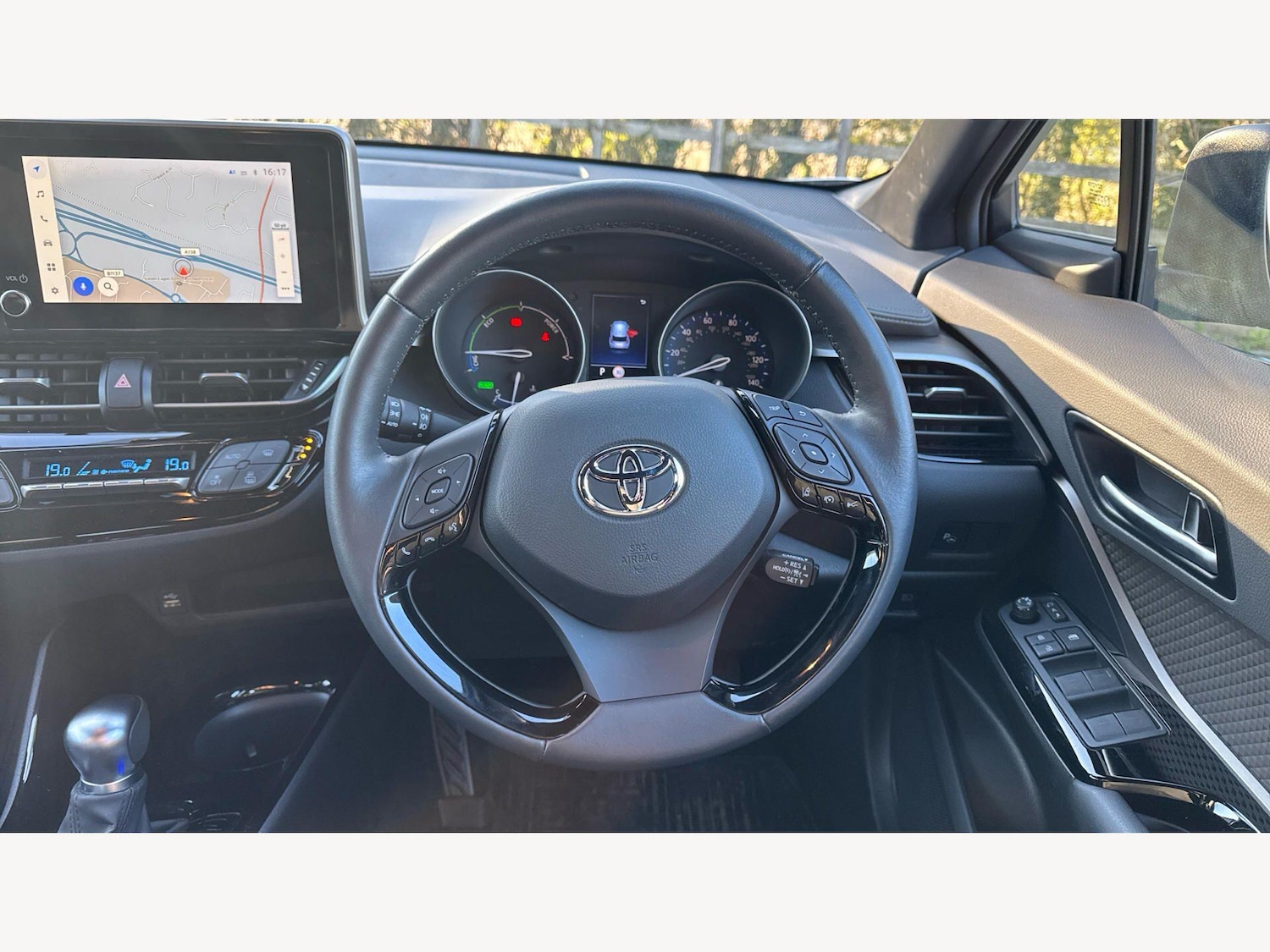Used Toyota C-HR 2023 for sale - 77977879: Photo 8