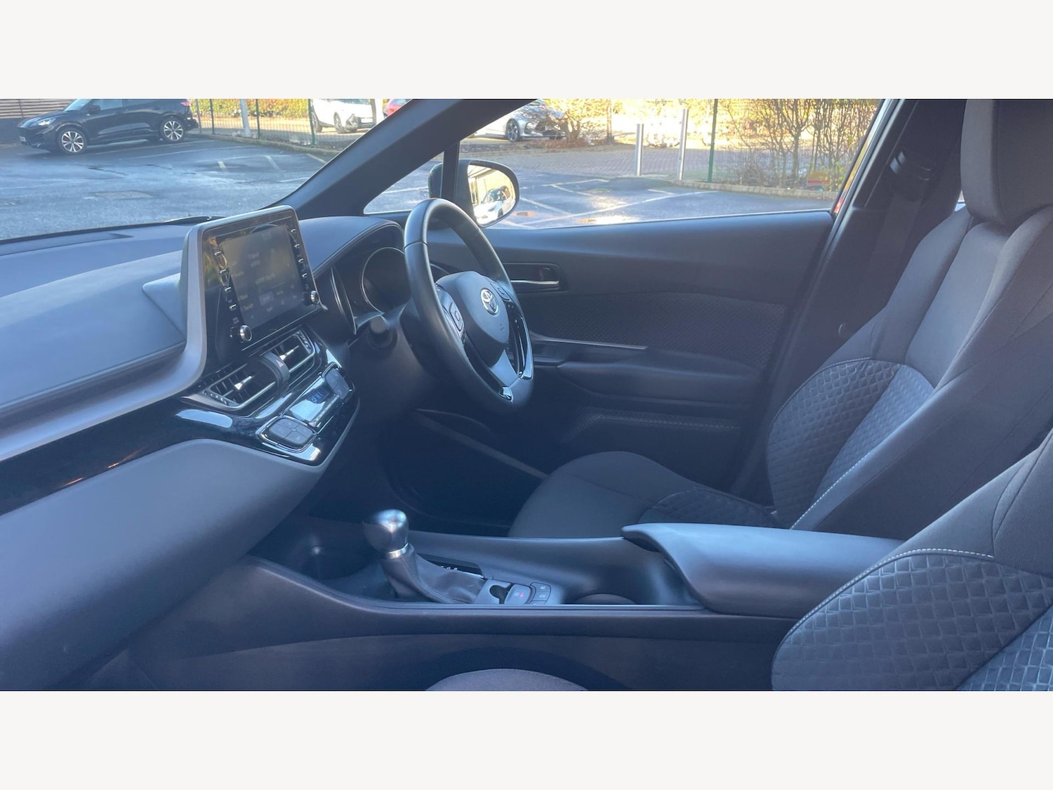 Used Toyota C-HR 2023 for sale - 77633055: Photo 12