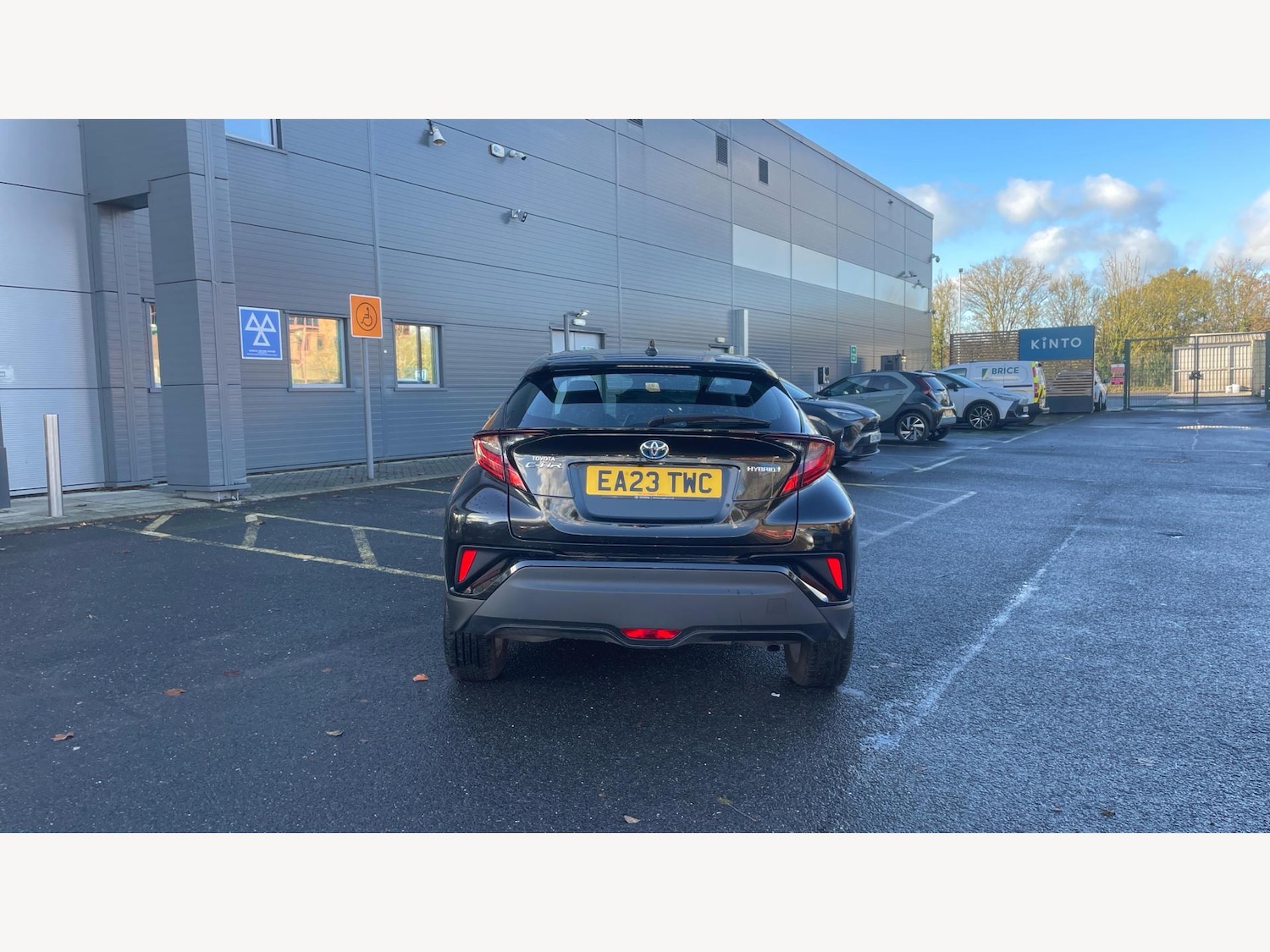 Used Toyota C-HR 2023 for sale - 77633055: Photo 21