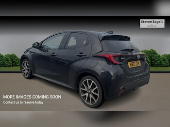 Used Toyota Yaris 2021 for sale - 77439918: Photo