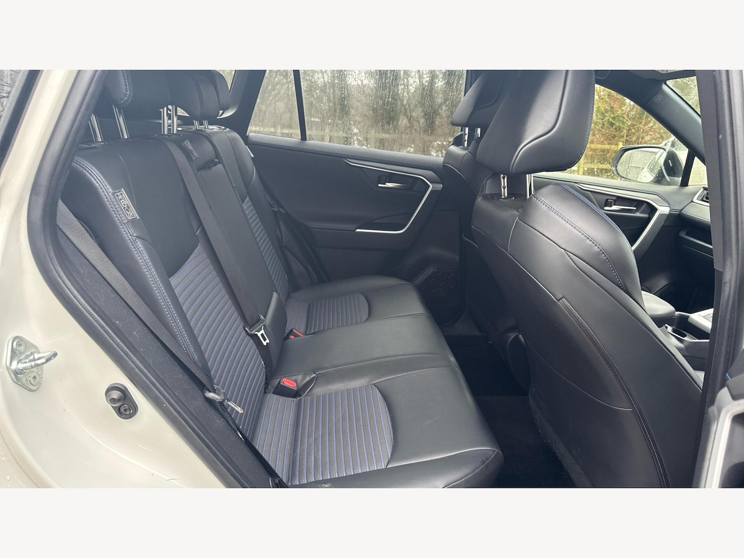 Used Toyota RAV4 2021 for sale - 76780593: Photo 14