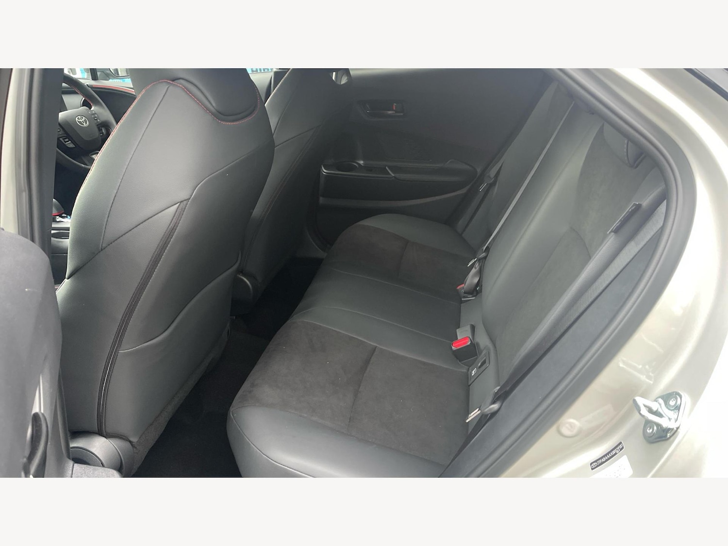 Used Toyota C-HR 2025 for sale - 76597049: Photo 15