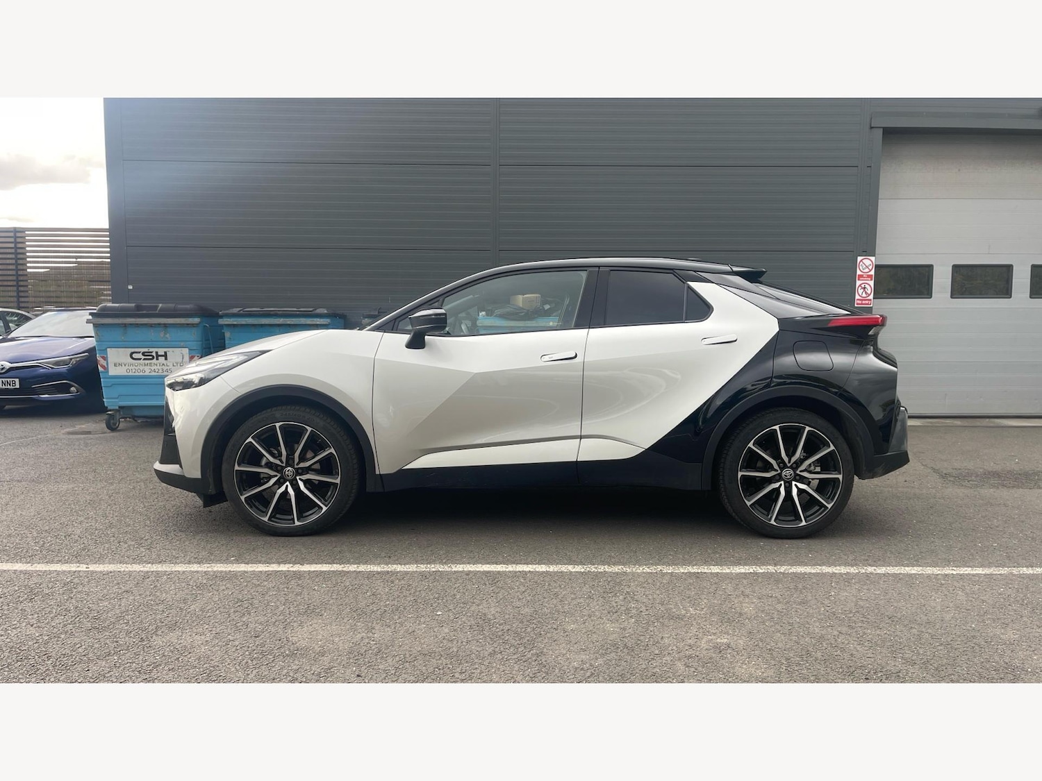 Used Toyota C-HR 2025 for sale - 76597049: Photo 19