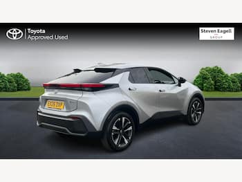 Used Toyota C-HR 2026 for sale - 79565625: Photo