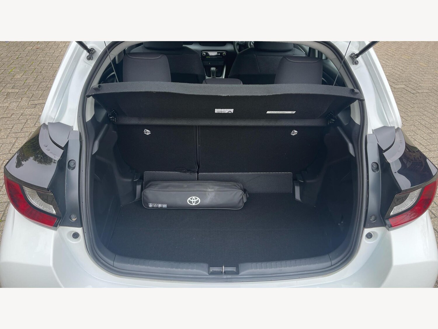 Used Toyota Yaris 2023 for sale - 77066898: Photo 16