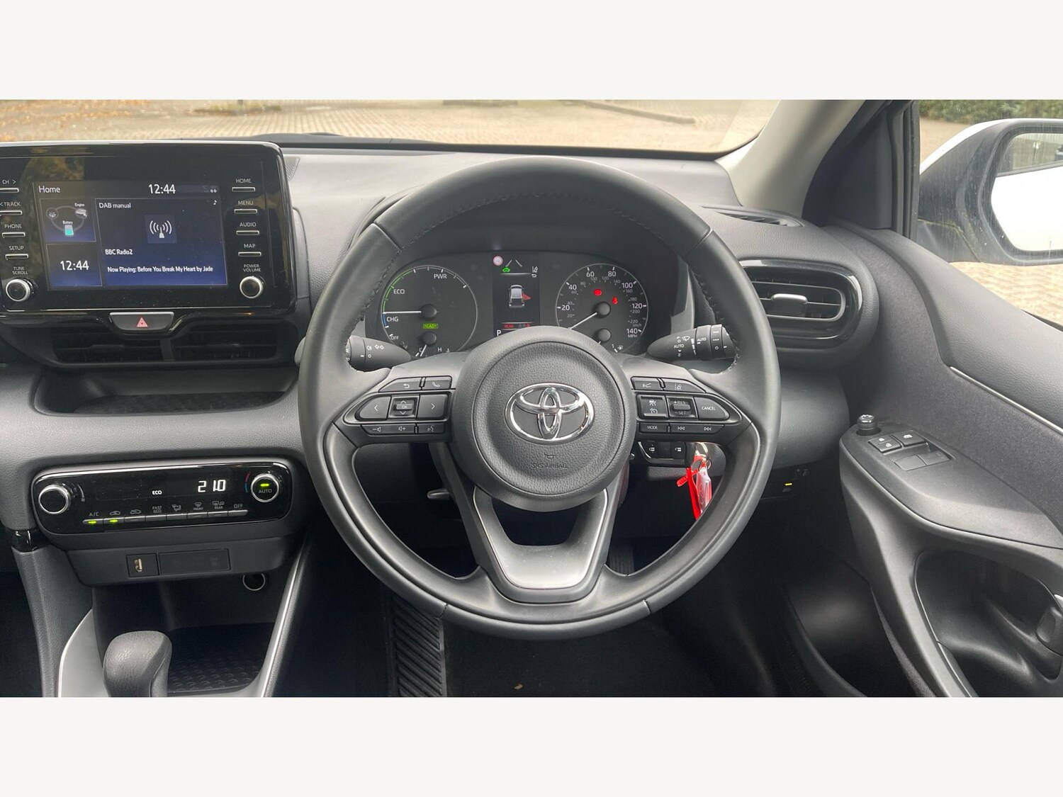 Used Toyota Yaris 2023 for sale - 77066898: Photo 8