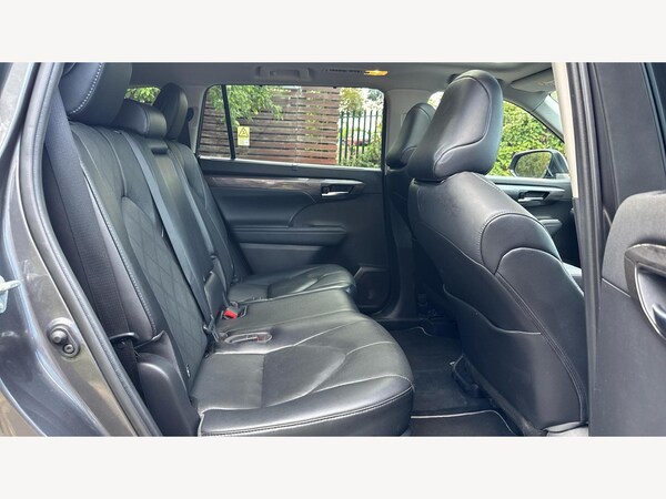 Used Toyota Highlander 2022 for sale - 76317868: Photo 14