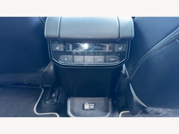 Used Toyota Highlander 2022 for sale - 76317868: Photo 26