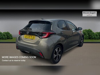 Used Toyota Yaris 2024 for sale - 77969776: Photo