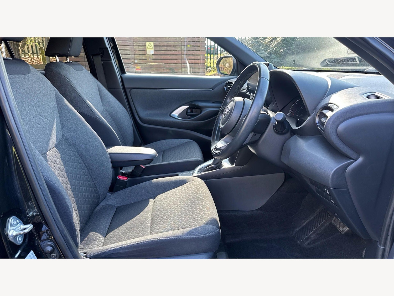 Used Toyota Yaris Cross for sale - 77977699: Photo 13