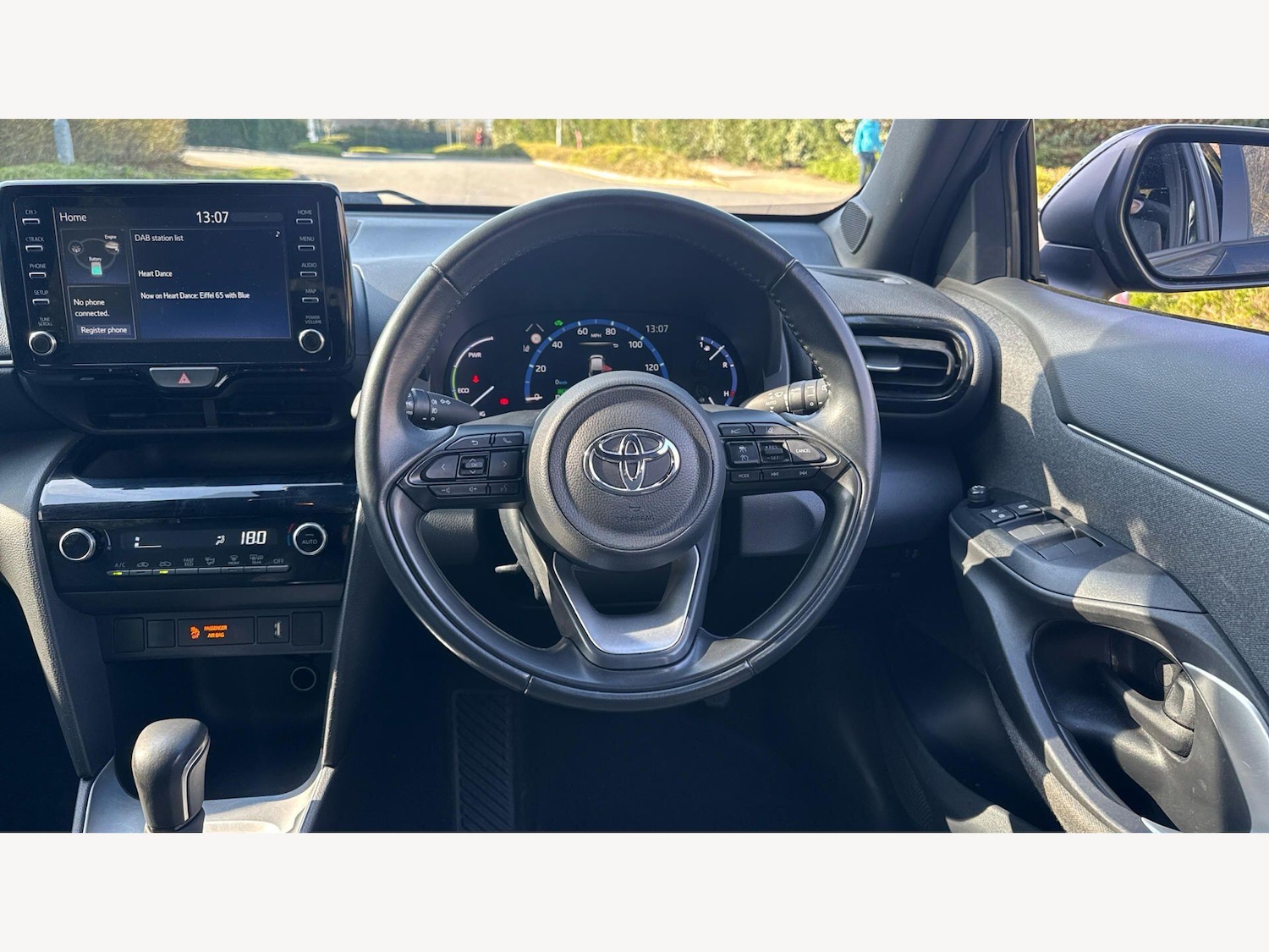 Used Toyota Yaris Cross for sale - 77977699: Photo 8
