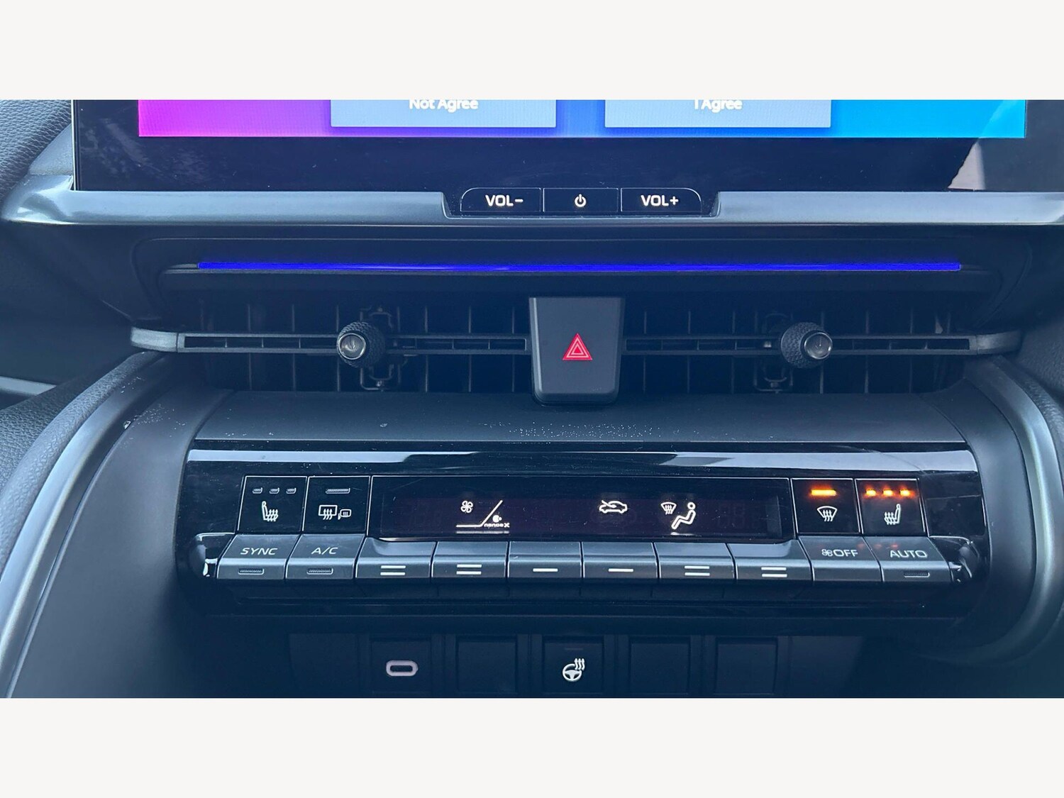 Used Toyota C-HR 2024 for sale - 78136087: Photo 24