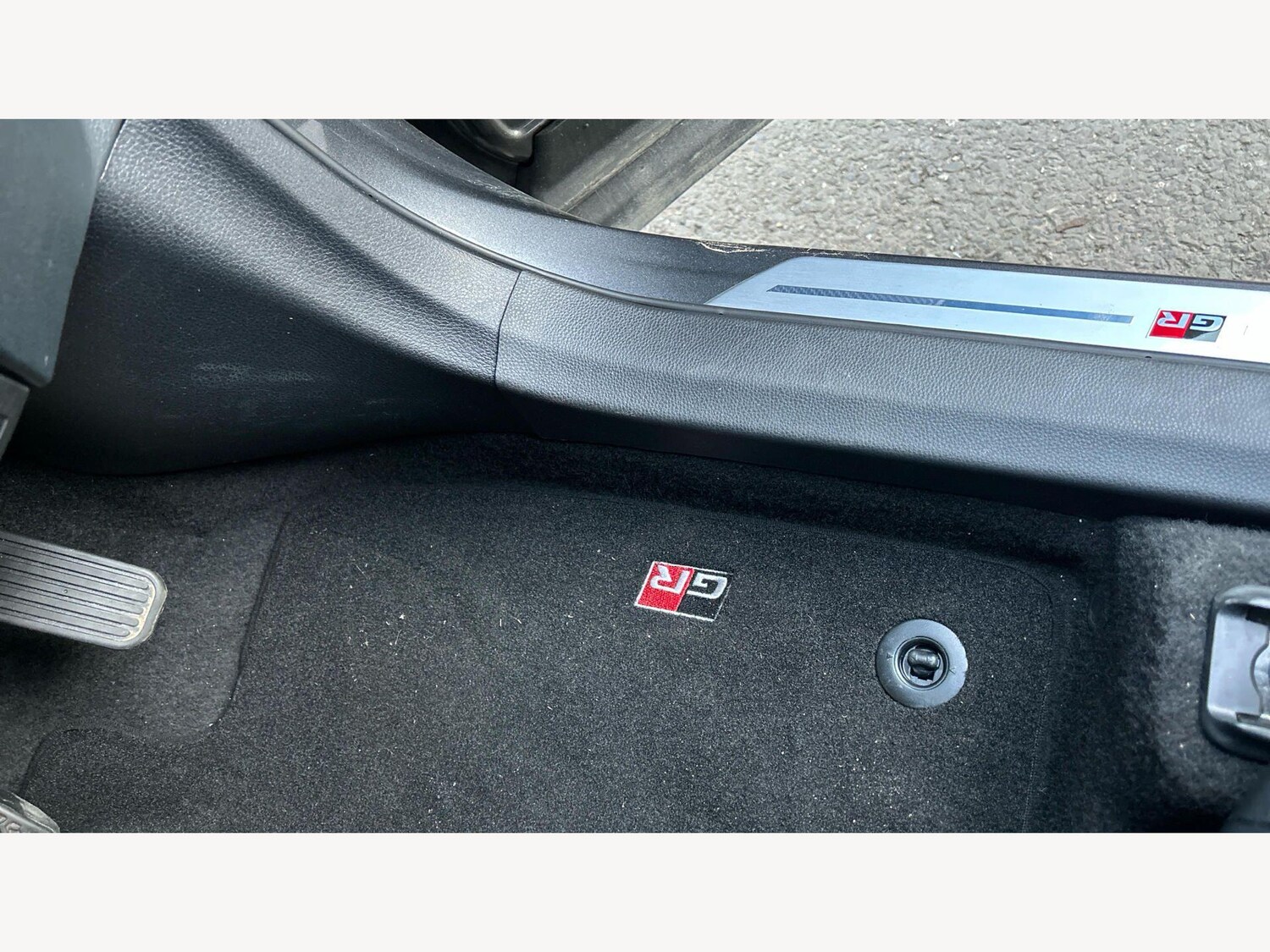 Used Toyota C-HR 2024 for sale - 78136087: Photo 42